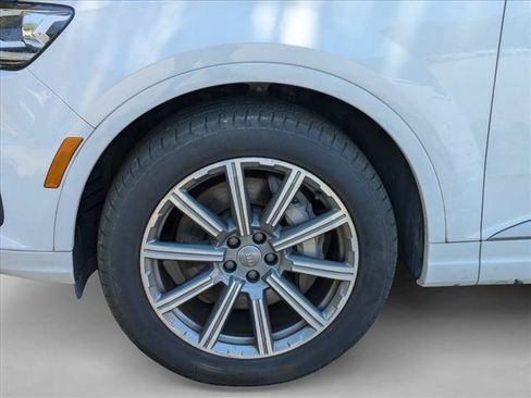 Used 2018 Audi Q7 3.0T Premium Plus w/ Premium Plus Package AWD/4WD image 14