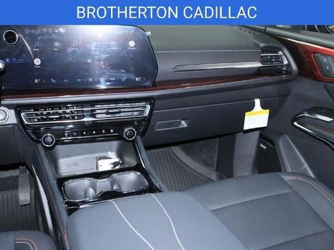 Certified 2024 Chevrolet Traverse Z71 w/ Enhanced Driving Package image 27