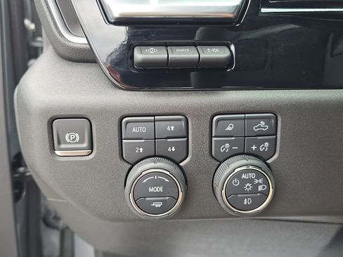 Certified 2025 Chevrolet Silverado 3500 High Country w/ High Country Premium Package image 23