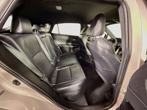 Used 2021 Toyota Venza XLE w/ Softex Package AWD/4WD image 27