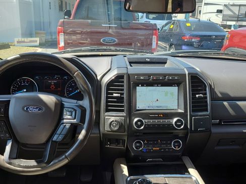 Used 2018 Ford Expedition Limited w/ Equipment Group 302A image 11