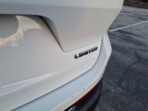 Used 2023 Jeep Grand Cherokee L Limited image 9