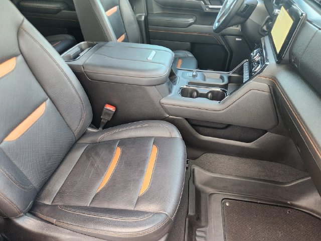 Used 2024 GMC Sierra 2500 AT4 w/ AT4 Preferred Package AWD/4WD image 20