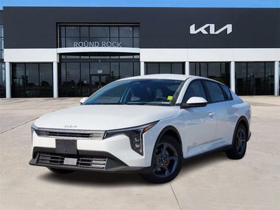 New 2025 Kia K4 LXS