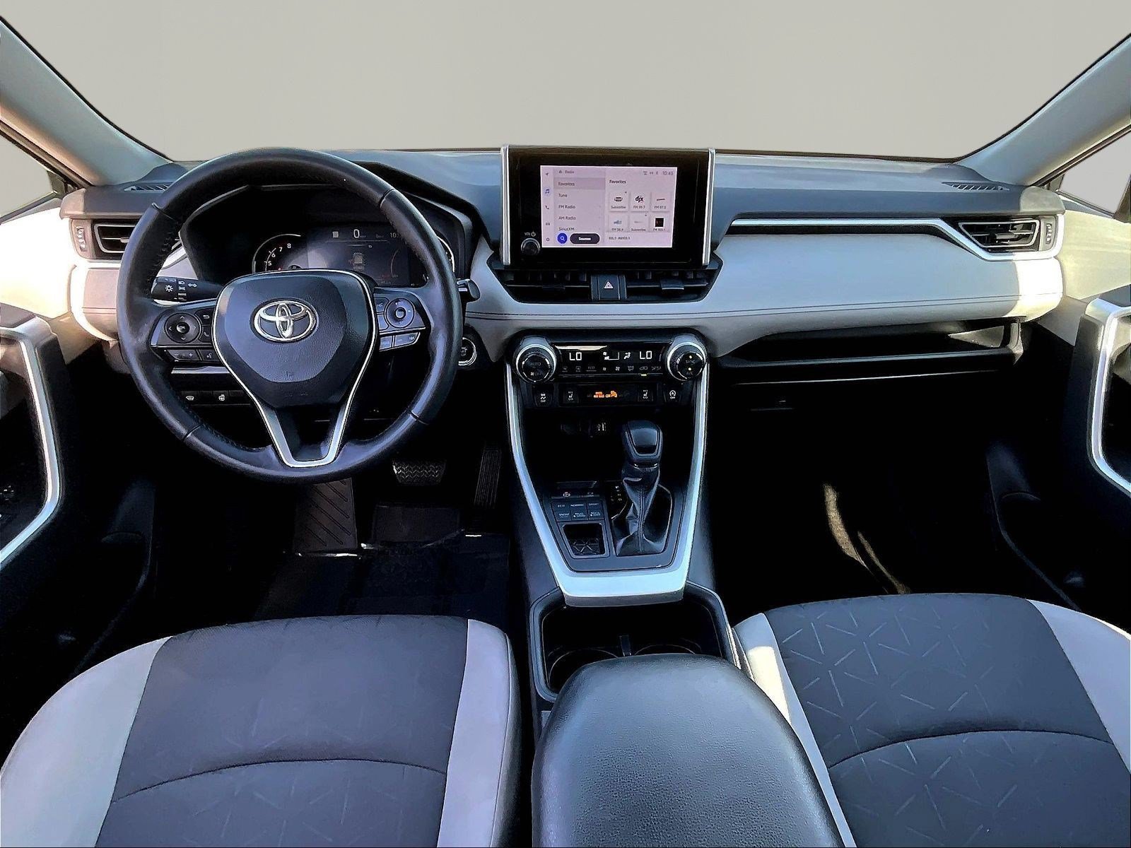 Used 2023 Toyota RAV4 XLE w/ Convenience Package AWD/4WD image 7