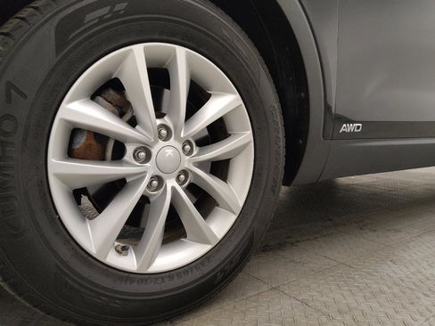 Used 2017 Kia Sorento LX image 31