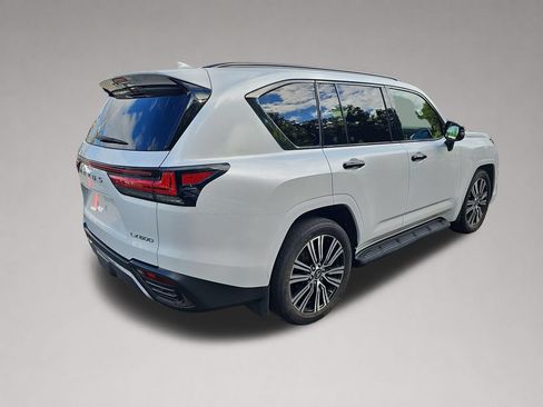 Used 2023 Lexus LX 600 4WD w/ Appearance Package image 4