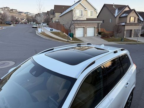 Used 2019 Volvo XC90 T6 Momentum AWD/4WD image 37