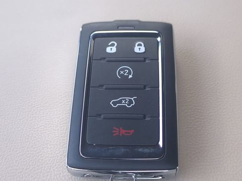 New 2026 Jeep Grand Cherokee L Limited RWD image 32