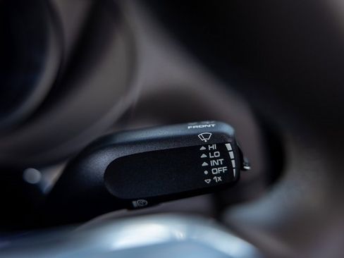 Used 2025 Porsche 718 Boxster image 40