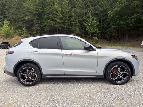 Used 2024 Alfa Romeo Stelvio Ti w/ Active Assist Plus Package AWD/4WD image 21