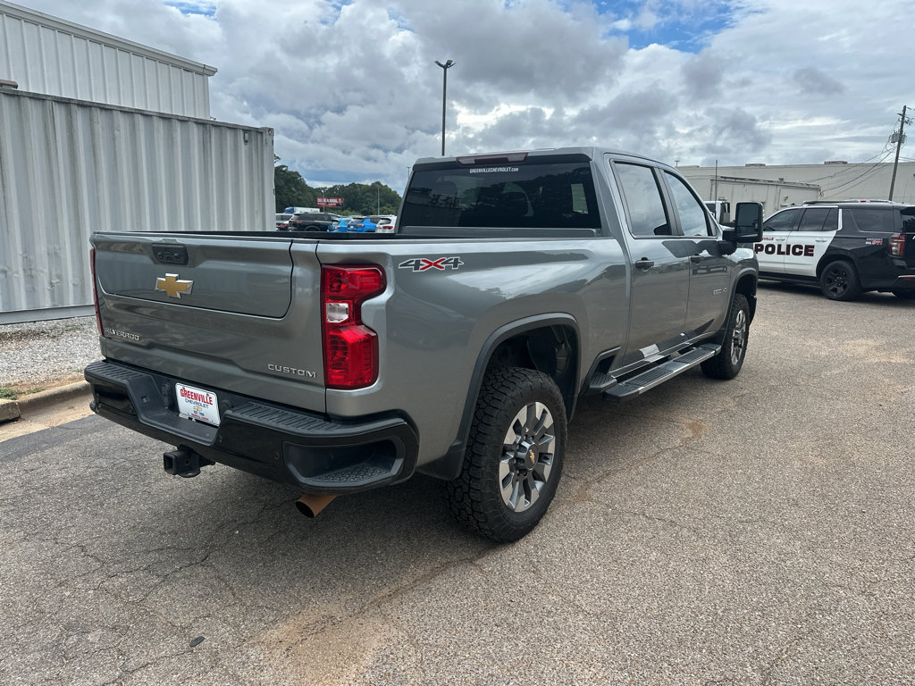 Used 2024 Chevrolet Silverado 2500 Custom w/ Custom Value Package AWD/4WD image 5