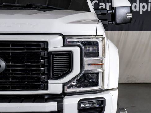 Used 2020 Ford F450 Platinum w/ FX4 Off-Road Package image 42