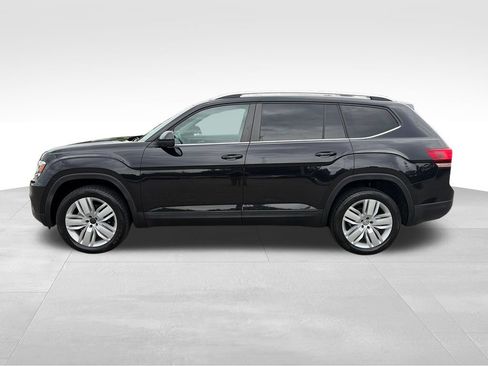 Used 2019 Volkswagen Atlas SE w/ Panoramic Sunroof Package FWD image 2