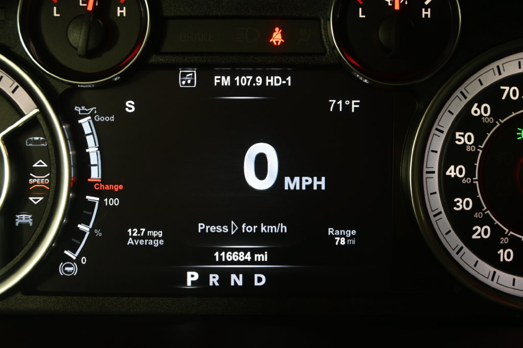 Used 2018 RAM 1500 SLT AWD/4WD image 26