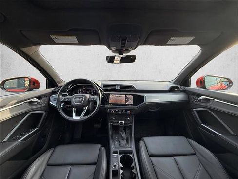 Used 2024 Audi Q3 2.0T Premium Plus image 13
