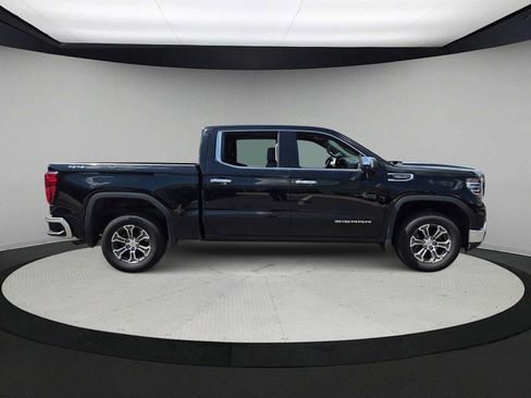 Used 2025 GMC Sierra 1500 SLT AWD/4WD image 9