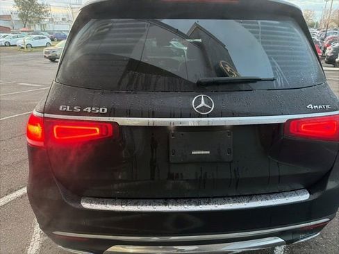 Used 2021 Mercedes-Benz GLS 450 4MATIC image 9