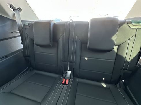 Used 2023 Volkswagen Atlas SE image 28