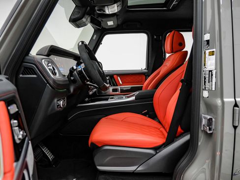 Used 2027 Mercedes-Benz G 63 AMG 4MATIC image 39