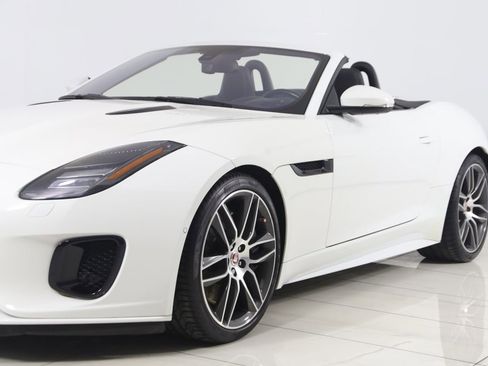Used 2018 Jaguar F-TYPE R-Dynamic RWD image 81