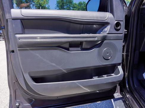 Used 2022 Ford Expedition Max XLT AWD/4WD image 12