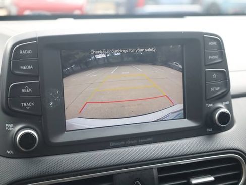 Used 2021 Hyundai Kona SEL FWD image 17