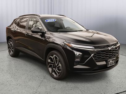 Used 2025 Chevrolet Trax RS w/ Sunroof Package