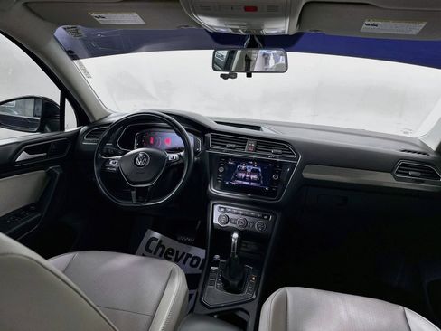 Used 2019 Volkswagen Tiguan SEL FWD image 24
