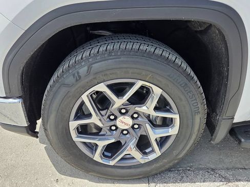New 2026 GMC Sierra 1500 SLT w/ SLT Premium Package RWD image 4