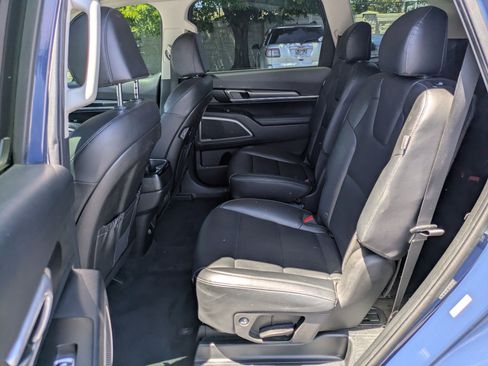 Used 2023 Kia Telluride S AWD/4WD image 27