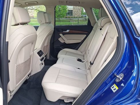 Certified 2023 Audi Q5 e Premium Plus w/ Premium Plus Package AWD/4WD image 10