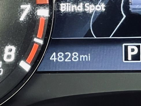 Used 2025 Nissan Frontier PRO-4X image 25