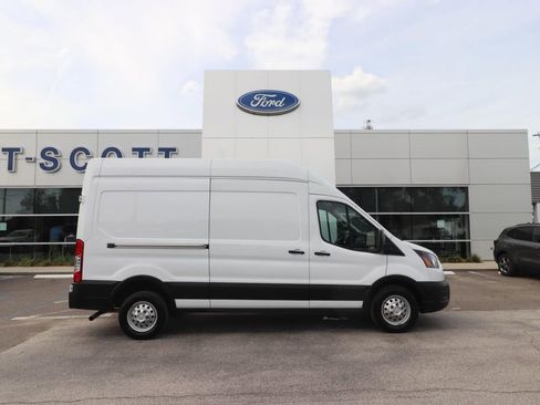 Used 2023 Ford Transit 250 148 High Roof AWD w/ Load Area Protection Package image 15