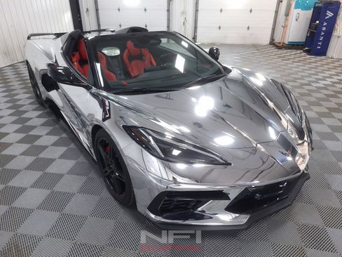 Used 2024 Chevrolet Corvette Stingray Premium Conv w/ Z51 Performance Package RWD image 9