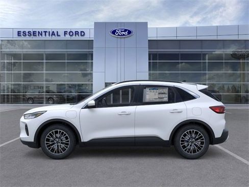 New 2025 Ford Escape SE image 3