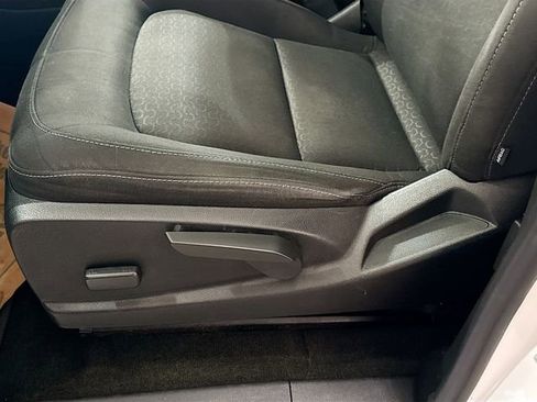 Used 2015 GMC Canyon SLE w/ SLE Convenience Package AWD/4WD image 19