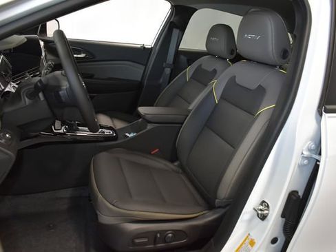 New 2026 Chevrolet Trax ACTIV w/ Driver Confidence Package FWD image 14