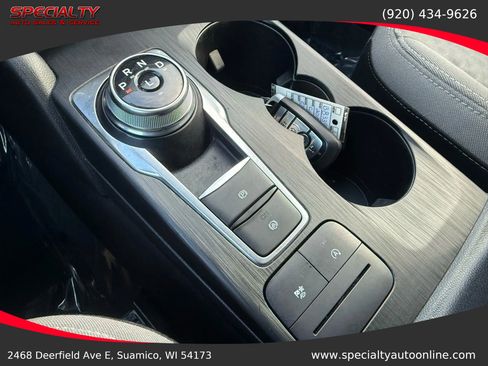 Used 2022 Ford Escape SE w/ Cold Weather Package image 30