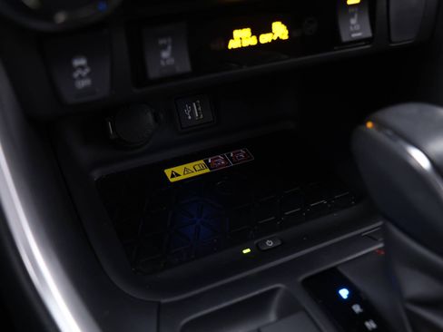 Used 2024 Toyota RAV4 XSE image 11