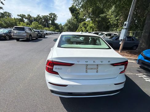 Certified 2024 Volvo S60 B5 Plus FWD image 14