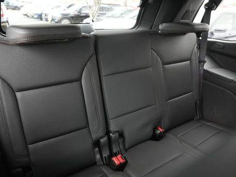 Used 2024 Chevrolet Tahoe High Country image 15