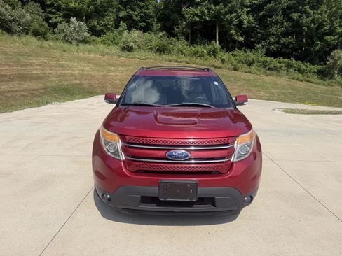 Used 2013 Ford Explorer Limited FWD image 2