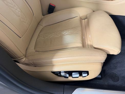 Used 2018 BMW 750i image 33