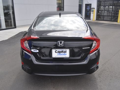 Used 2017 Honda Civic Touring image 6