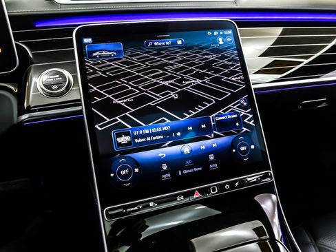 Certified 2025 Mercedes-Benz Maybach S 580 4MATIC image 22