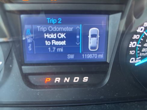 Used 2015 Ford Taurus SEL FWD image 13