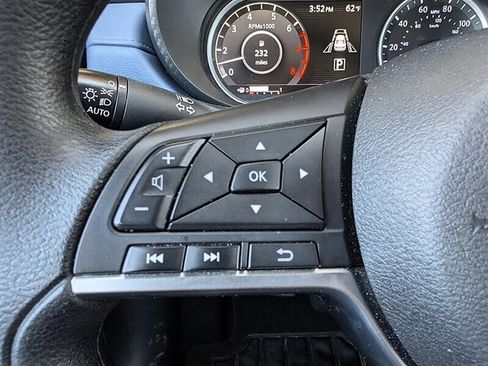 Used 2025 Nissan Versa SV FWD image 21