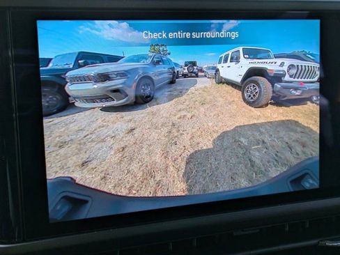 New 2026 Jeep Gladiator Sport AWD/4WD image 18