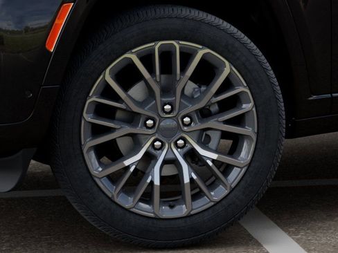New 2026 Jeep Grand Cherokee L Summit AWD/4WD image 8